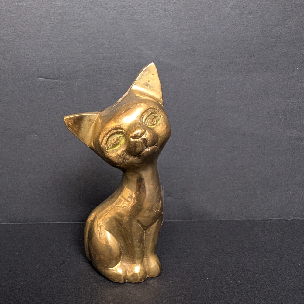 Charming Gold Cat Sculpture